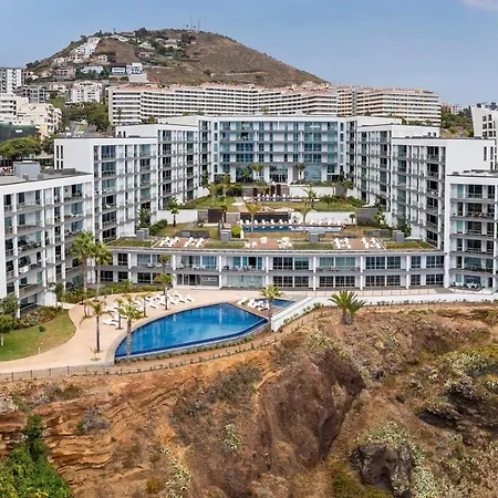 Madeira Palace I By An Island 丰沙尔