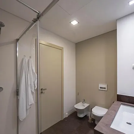 Madeira Palace I By An Island Apartment